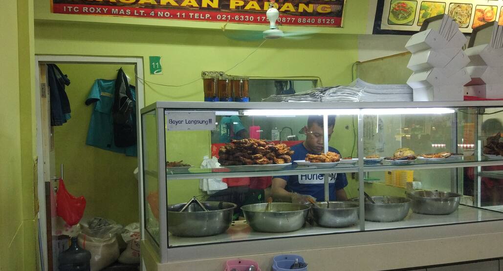 Pilar Minang Roxy Jakarta